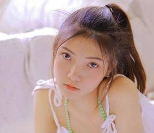 租房和小叔子住 大手慢慢附上柔软