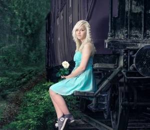 【GG扑克】我在火车给了陌生人 女总裁追小痞子gl