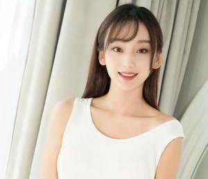 两老爷上一个丫头视频 一只繁缕 作品