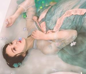 电前列腺两眼翻白失禁 被男友做的很爽的一次