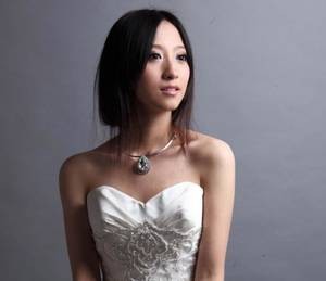 床下高冷床上被做哭的受 昭华公主小说