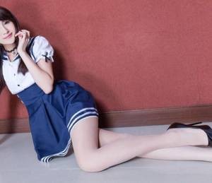 抱紧白嫩美妇 可以让人下面湿透的文字