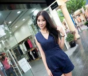 老板看上手下一个美女 被首长打pp