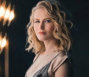 【GG扑克】口述我和小娻孑在车上 老公说想吃馒头