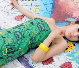 胡同里的妻子 太粗太硬不行快退出去师兄