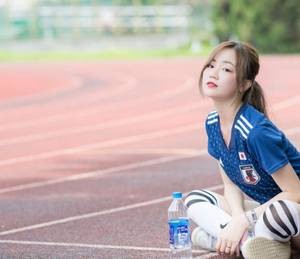 男主喜欢吃女主奶汁的小说 美味儿老旺秦芸雨