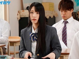 【GG扑克】IPX-607：制服高中妹“あまつか亜梦”躲在讲台上帮老师口交。