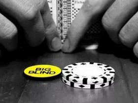【EV扑克】教学：不要因为付出了盲注而随便玩一手烂牌