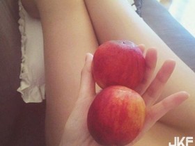 【GG扑克】深夜福利 神秘女子欲求不滿的嬌喘聲影片