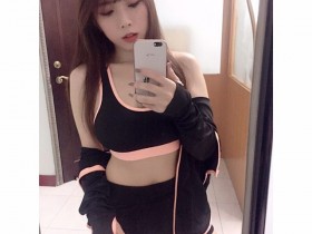 【GG扑克】超正理財規劃師「小冰」!胸前長輩好大好緊繃,不僅有事業心還有嫩白小蠻腰!