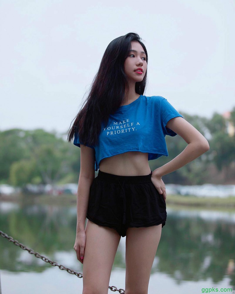 大马健身女神Jewel Goh 翘臀美女蚂蚁腰诱人犯规