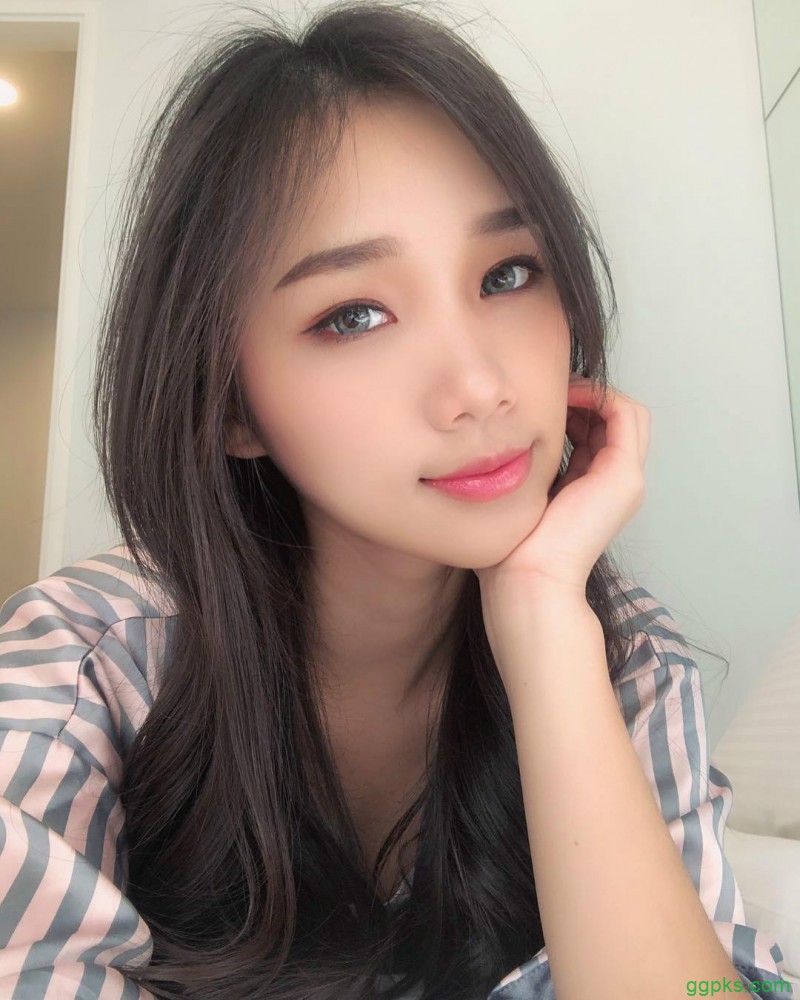 【GG扑克】酒窝Angel Chin 性感旗袍凹凸有致S曲线火辣