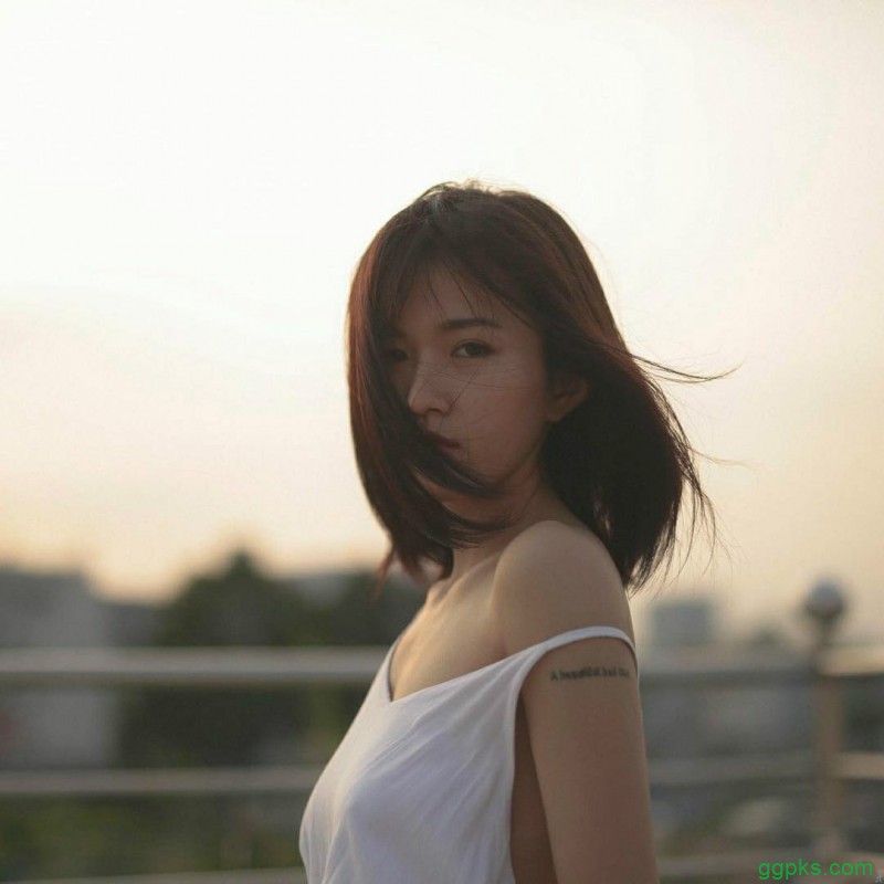 【GG扑克】越南清新甜美正妹Vi Vi 火辣曼妙曲线令人无法直视
