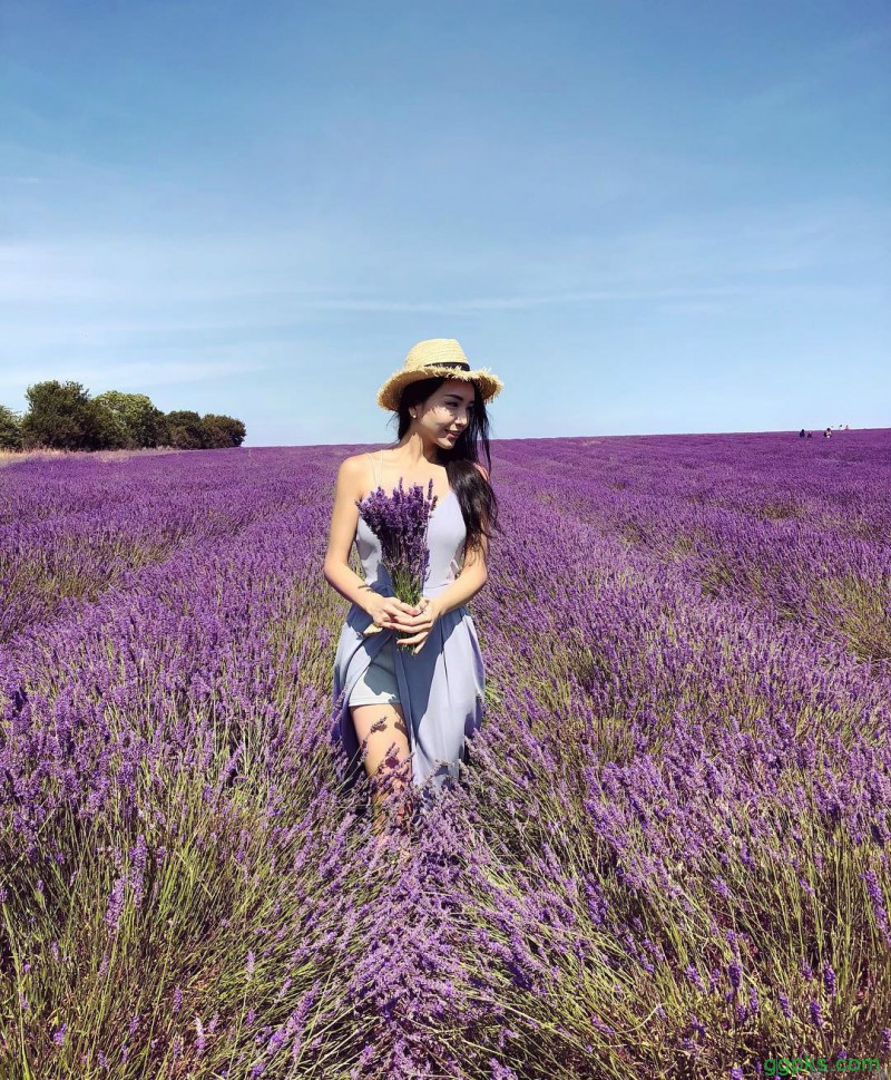 【GG扑克】性感空姐Athena Lin大解放 豪乳波涛汹涌成最美风景