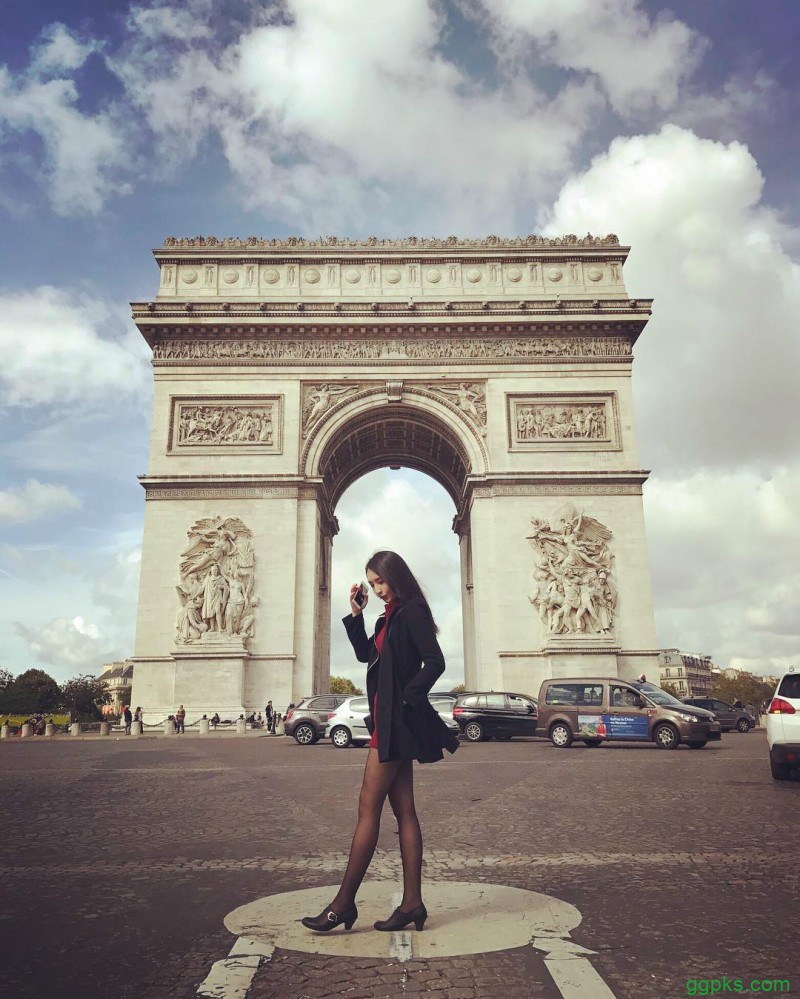 【GG扑克】性感空姐Athena Lin大解放 豪乳波涛汹涌成最美风景