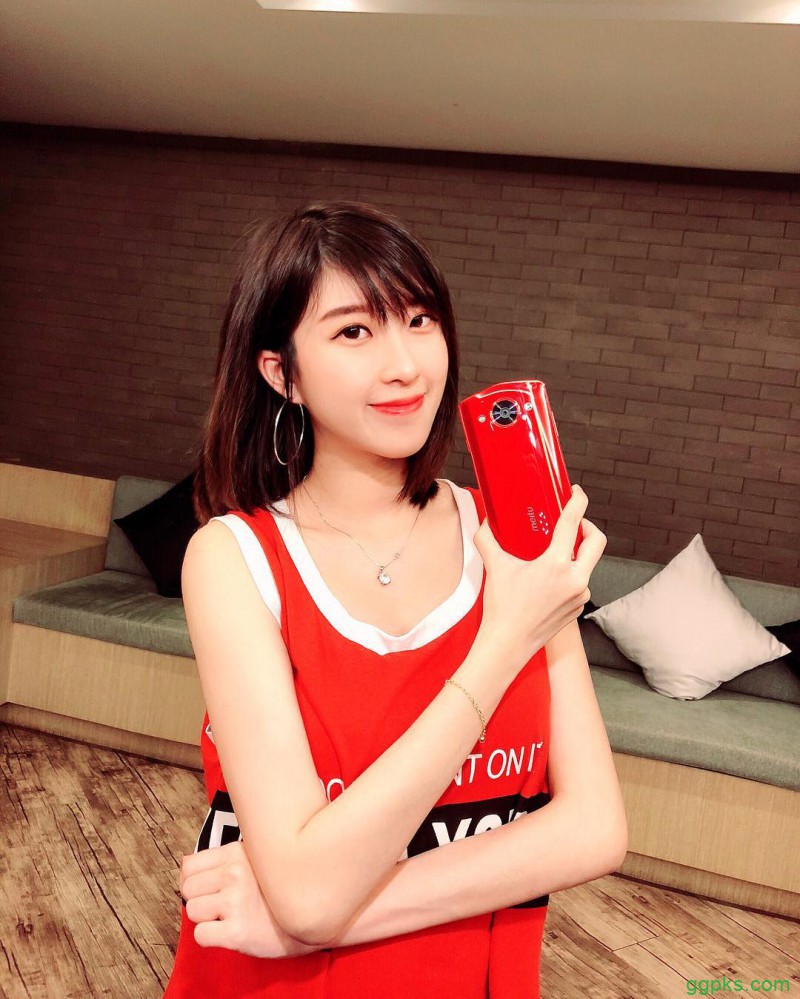 【GG扑克】甜美正妹夏雨洁 美女气质迷人笑容甜美