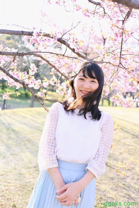 【GG扑克】日本正妹情人节爆红 和女朋友约会照片感觉每天都在过节