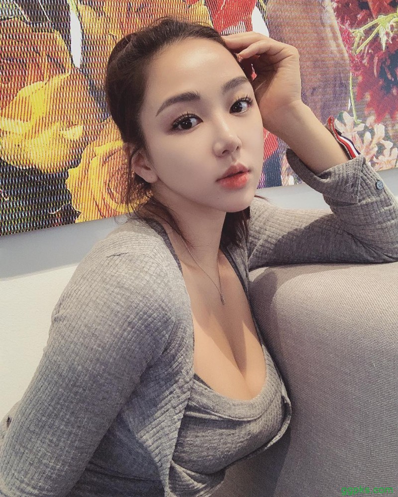 【GG扑克】韩国健身美女Grace kim 前凸后翘身材性感到不科学