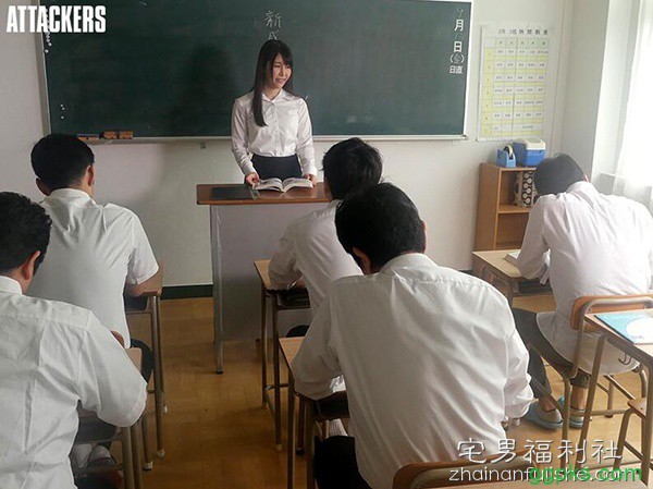 【GG扑克】ADN-192:裸体彩绘完再啪啪啪,新任G奶女教师あかぎ碧被美术老师硬上!