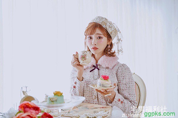 【GG扑克】这基因不科学啊!暗黑潮流女神「明日花キララ」帅气雅痞老爸照曝光完全是杰尼斯等级