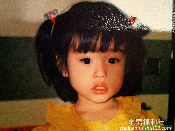 【GG扑克】这基因不科学啊!暗黑潮流女神「明日花キララ」帅气雅痞老爸照曝光完全是杰尼斯等级