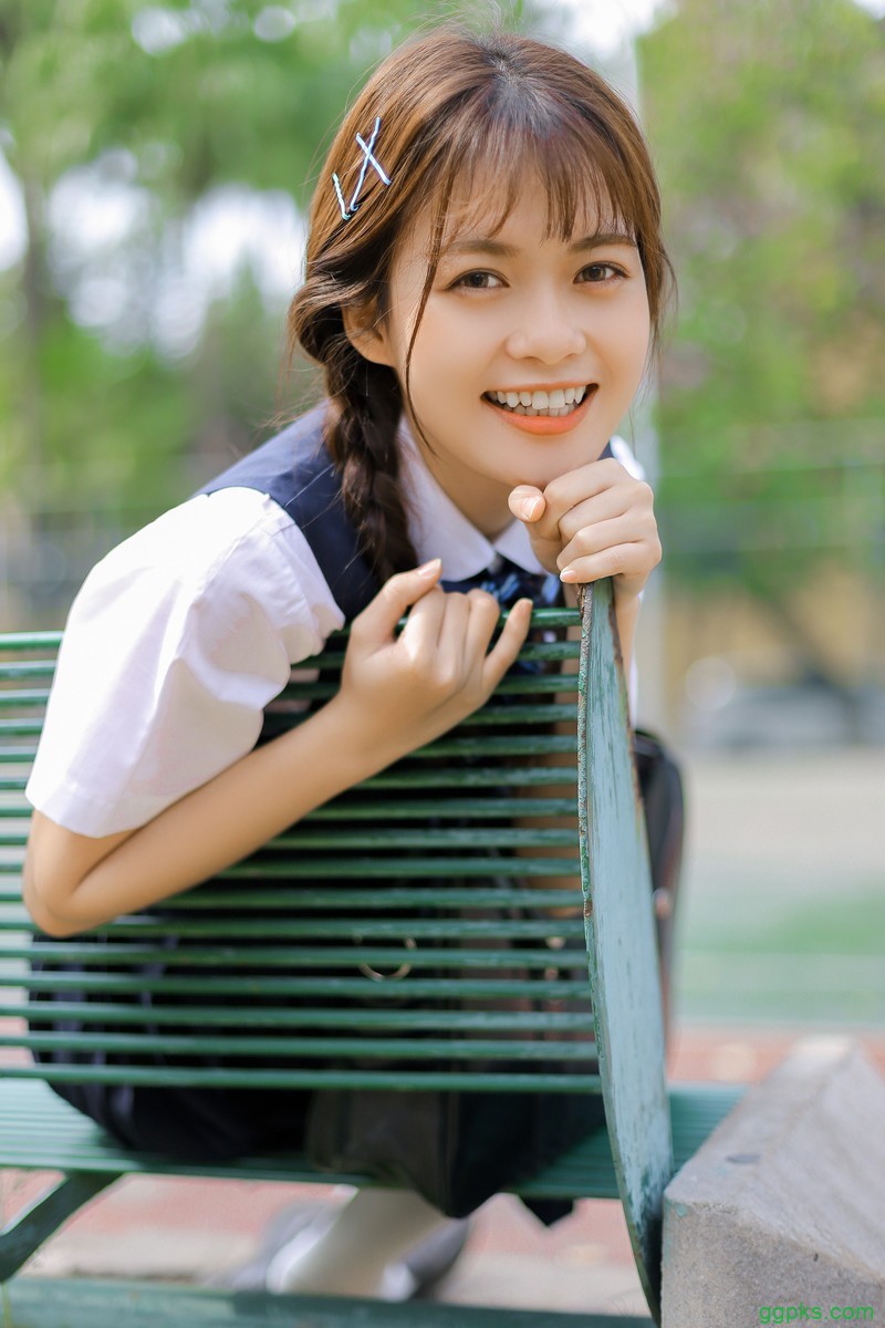 带点小黄的校园小说_污污的小黄画