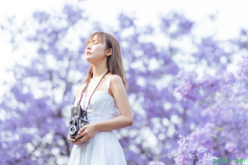 【GG扑克】女的下面张开照片 趴下把腿张开惩罚木马