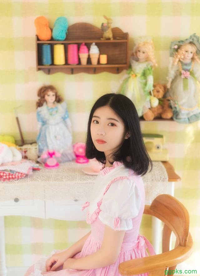 风韵多水的老熟妇 绝品医仙十个医生舔我的下身