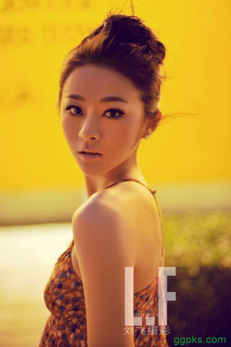 两男的互摸的故事_男生摸硬了的故事