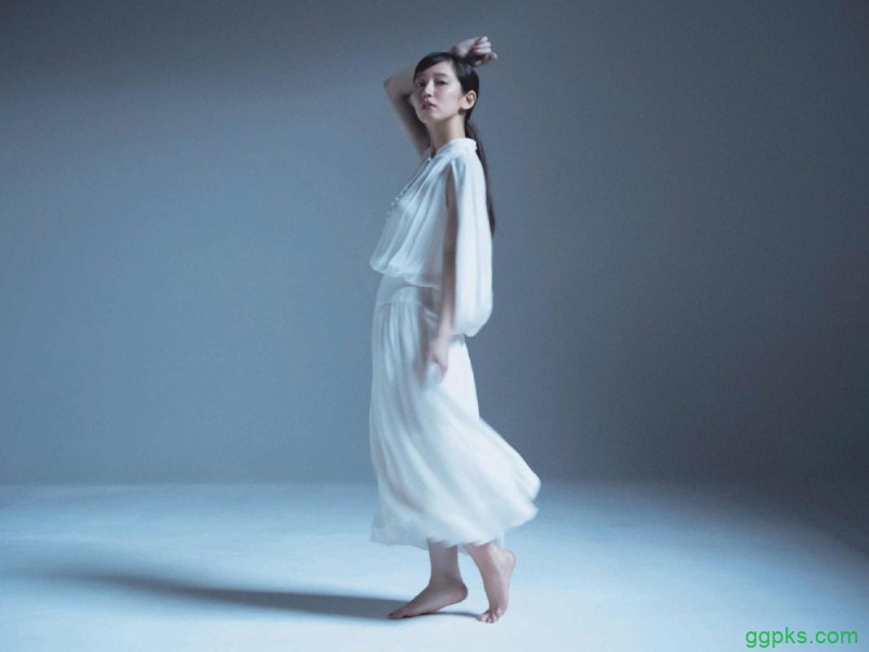 【GG扑克】分离的舌头打一地点_如何含小豆豆