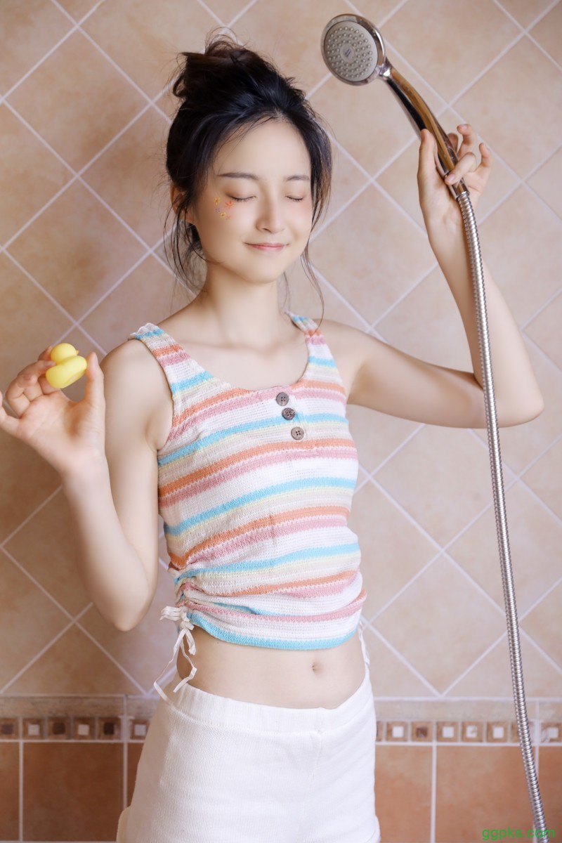 男主强上女主的校园文_在校园到处做