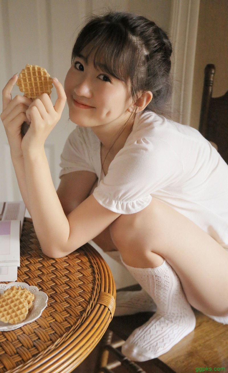 【GG扑克】痛快天空抱腿_痛快天空 腿