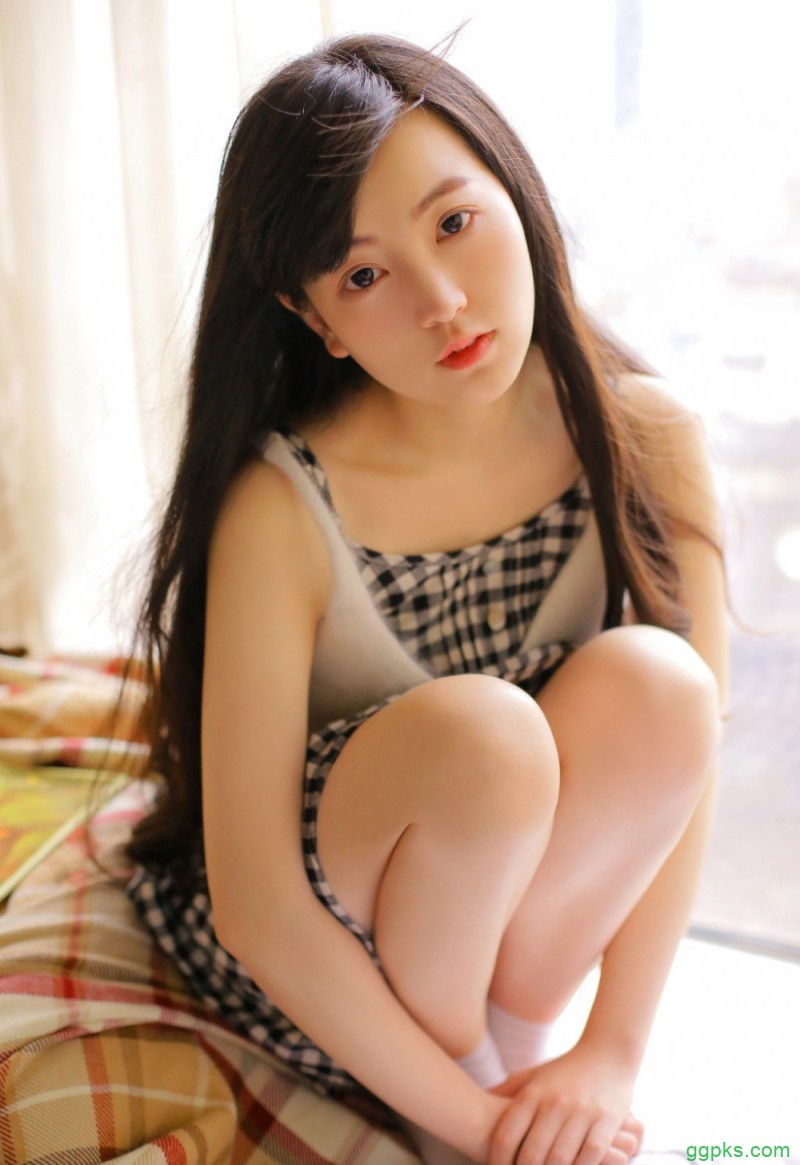 拥挤的公共车校花进入_口述我被你摸出水