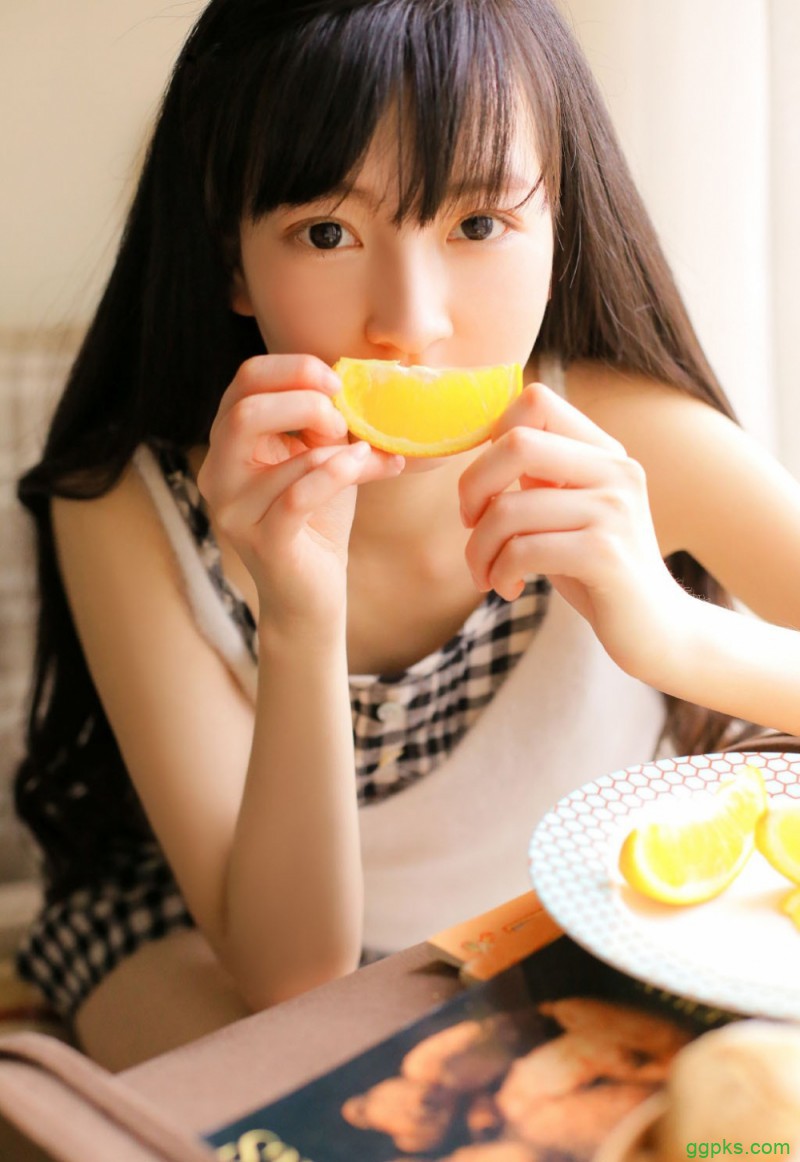 拥挤的公共车校花进入_口述我被你摸出水