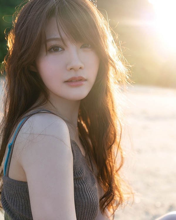 【GG扑克】AV界黑马影后“相沢みなみ”终于要出写真啦!报恩之路又更近一步?