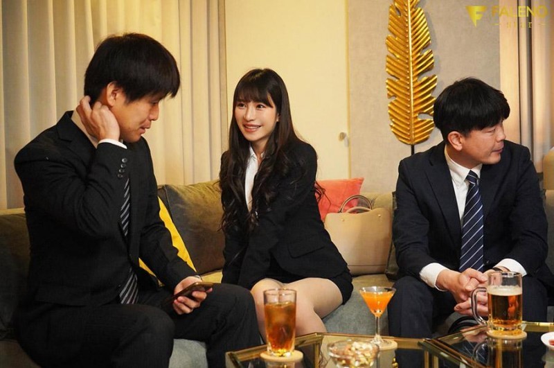 【GG扑克】对部长伸魔掌后⋯小野夕子会乖乖发片吗?