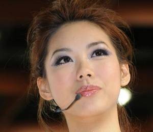 【GG扑克】描写盲女和流浪汉的小说 湖北父亲霸占女儿二十年