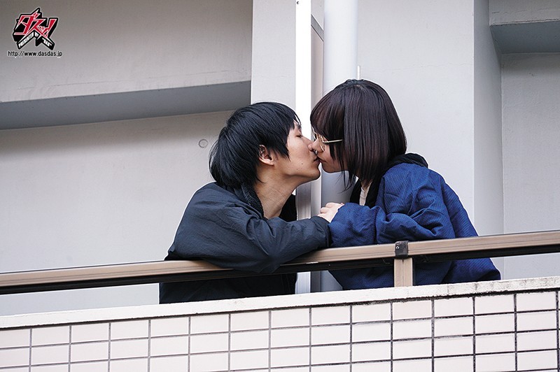 【GG扑克】DASD-842 :巨乳土妹“初爱ねんね”性欲爆发偷尝禁果猛中出!