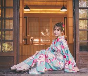 第一章教室停电h 王爷贯穿王妃身体
