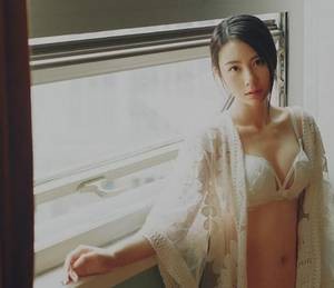 伪装学渣宿舍肉 小说恶魔专属丫头你好甜