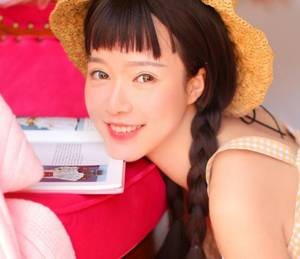 【GG扑克】公主动心gl 女主是宫女抗拒皇上