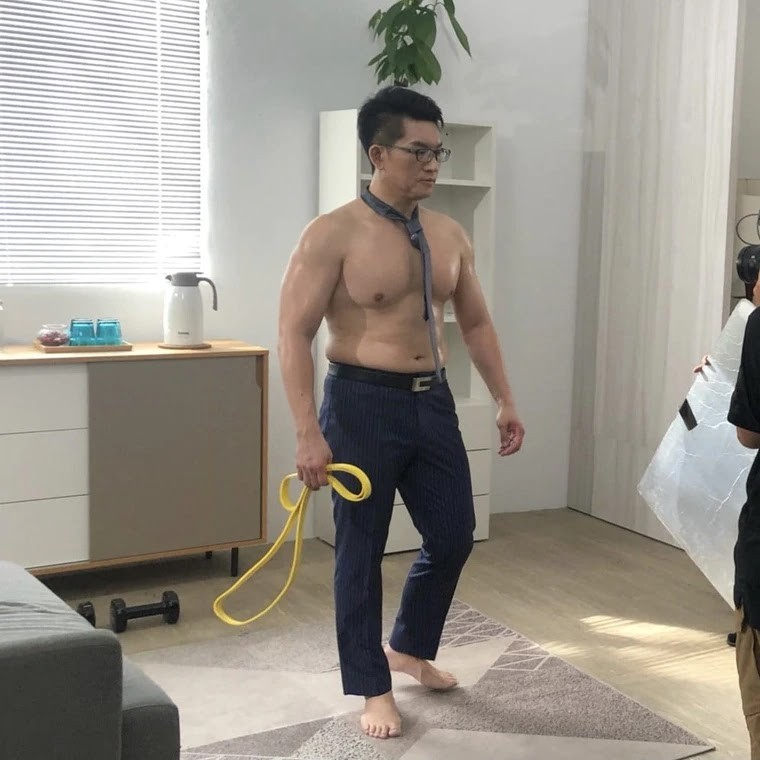 【GG扑克】AV界的精射力量!我记忆中的童仲彦!