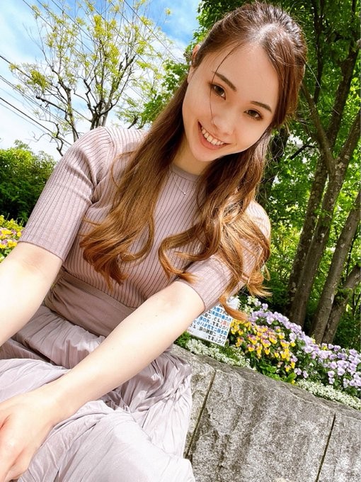 【GG扑克】她只有现在了!前嶋美树肛肛好解禁!