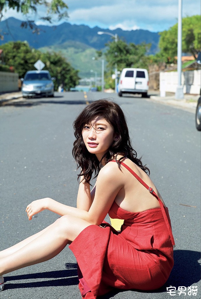 小仓优香首张突破尺度半果G罩杯性感写真夺冠(附写真鉴赏) 【GG扑克】小仓优香首张突破尺度半果G罩杯性感写真夺冠(附写真鉴赏)