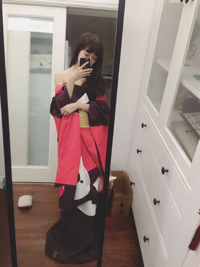微博福利姬@啾大貘王 第一弹APP人气coser