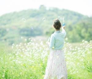 【GG扑克】正妻打妾规矩跪 干校花楚雨