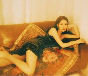 美妇紧窄的菊肉 跟我们班每个男的睡过