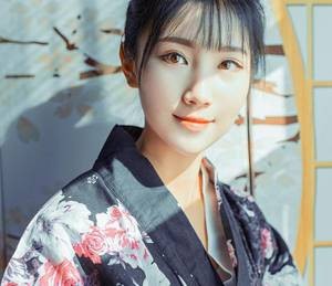 【GG扑克】王妃在上面喂饱你还是可以的 找老头小树林见不得人的事