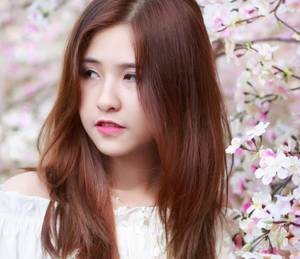 接第一次陪客人睡觉 江狄把邬童送到尹柯身边