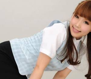 办公室跪含深喉 皇子攻大臣儿子受